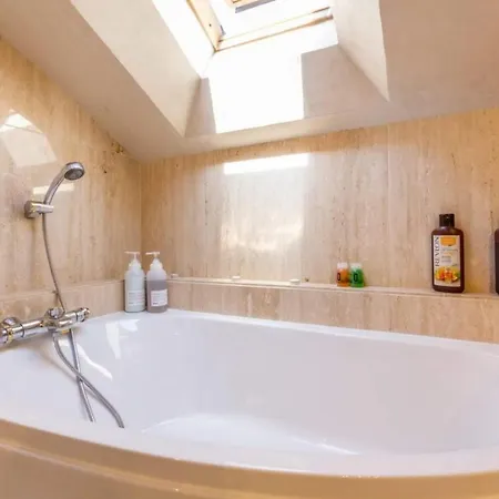 Chalet Luxury Townhouse Golden Mile Marbella
