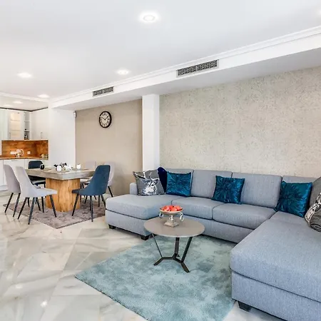 Luxury Townhouse Golden Mile * Marbella